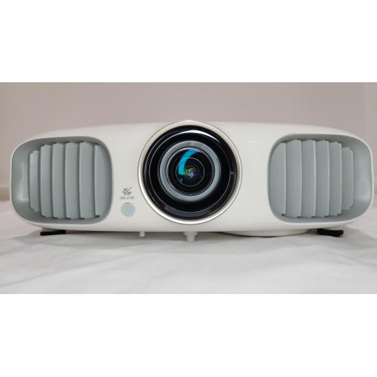 Epson PowerLite Home Cinema 3020e Projector