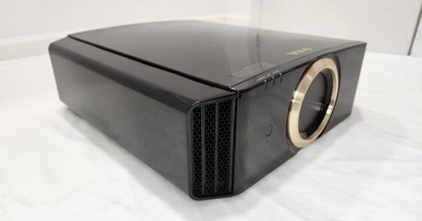 Jvc R40 JVC DLA-RS40 3 LCD PROJECTOR