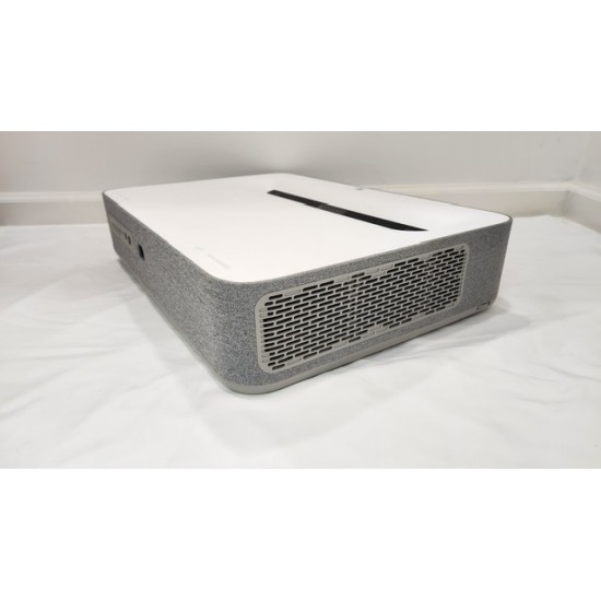 VAVA 4K UST Projector Ultra Short Thow 2500 Lumen Laser Tv LT002-W (White) USED